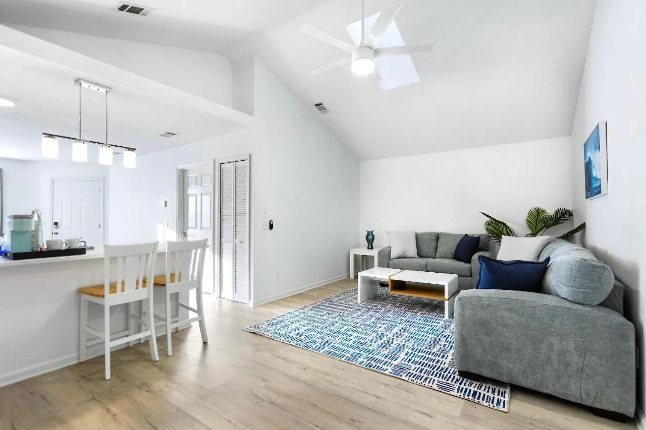 Lagoon 2623 By Nautical Properties Panama City Beach